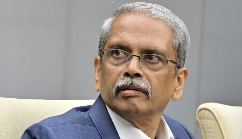 इंफोसिस सह-संस्थापक गोपालकृष्णन पर SC/ST अत्याचार मामला दर्ज