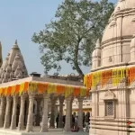 काशी विश्वनाथ मंदिर : भक्तों की अटूट श्रद्धा से रिकॉर्ड दान