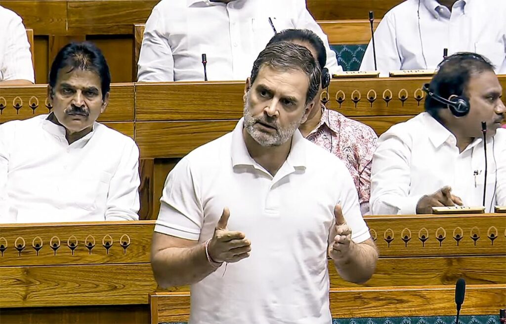 राहुल गांधी का तूफानी हमला: मोदी सरकार पर बरसे गंभीर आरोप
