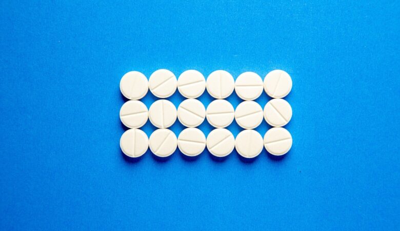 Illegal Opioid का धंधा :भारतीय Pharma का African Connection
