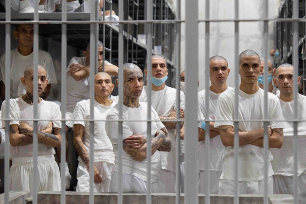 CECOT: दुनिया का सबसे Secure Prison in El Salvador