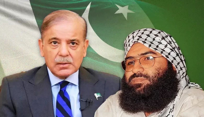 पाकिस्तान देगा Terrorist मसूद अजहर को 14 Crore का मुआवजा