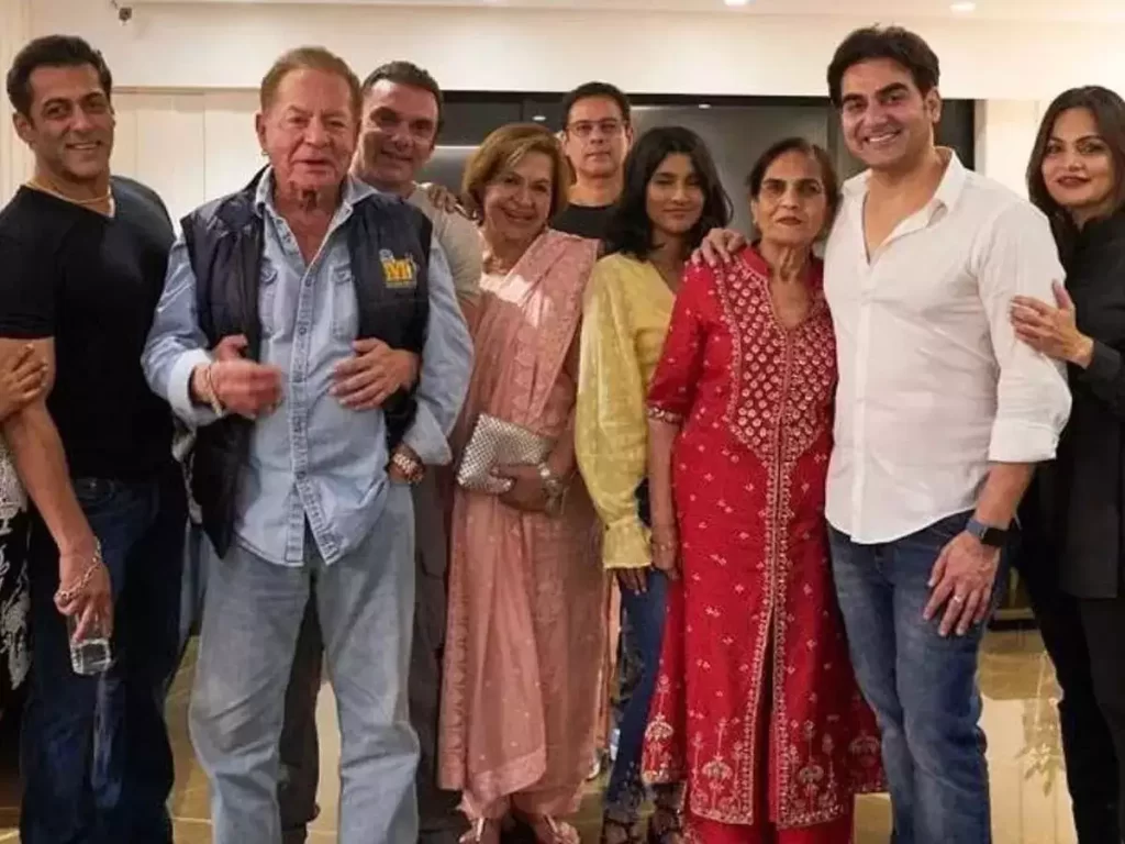 Mother's Day: सलमान खान ने सलमा-हेलेन संग शेयर की photo